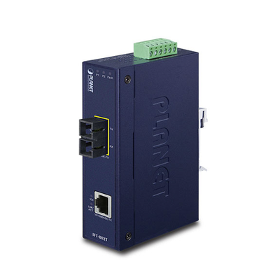 Imagen de Convertidor de Medios Industrial, Multimodo, Puertos 10/100 Base-TX a 100 Base-FX, Interfaz SC, Hasta 2 km, Carcasa IP30, Soporta Temperatura de -40 a 75°C.