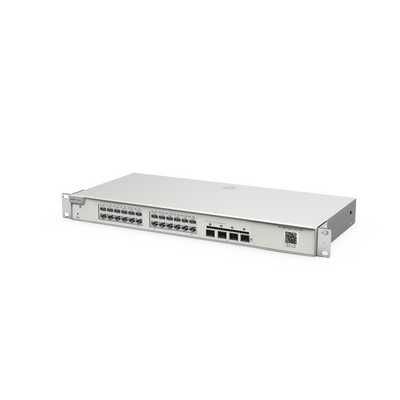 Imagen de Switch Administrable Capa 2+ Plus, con 24 puertos Gigabit, 4 puertos SFP+ para fibra 10Gb, gestión gratuita desde la nube.