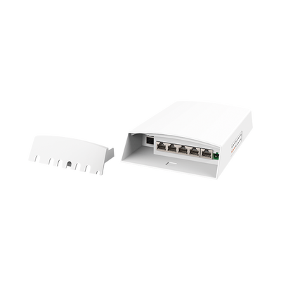 Imagen de Switch CCTV PoE para Exterior / No administrable / PoE Entrada 802.3 bt Hasta 60W / 1 Puerto PoE salida 24V pasivo Hasta 12W /  3 puertos PoE 802.3 at Hasta 30W /  Ideal para Aplicaciones CCTV con Enlaces Inalámbricos