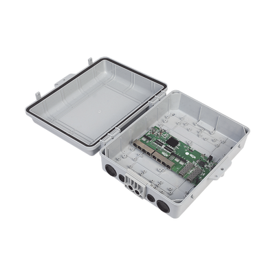 Imagen de Switch WISP/FTTx con 7 puertos PoE inverso de 24V Pasivo (PoE in), 1 puerto PoE out de 24V + 2 SFP, Integrado con Gabinete NEMA IP67 para exterior