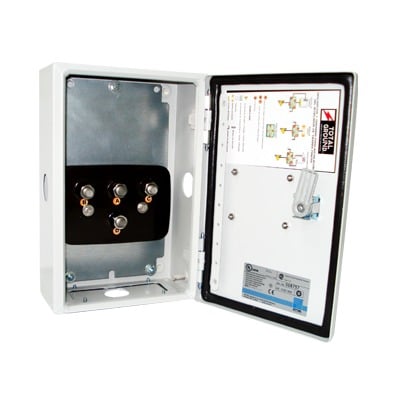 Imagen de Acoplador de Impedancias de 1500 Amp. Capacidad Máxima.