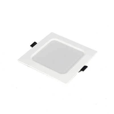Imagen de Spot Cuadrado Empotrable / 12 x 12 cm / Luz Fría / 110 V / 6 W / 420 lúmenes / 25000 hrs / Ángulo de apertura 120° / IP20