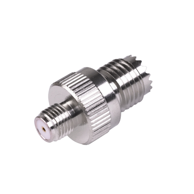 Imagen de Adaptador en Línea de Conector Mini-UHF Hembra a SMA Hembra, Níquel/ Oro/ Teflón.